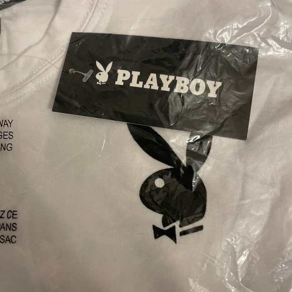 UNISEX OVERSIZED PLAYBOY SHIRT - new in package. MEDIUM SIZE (men or women).🖤🤍 - Picture 3 of 6